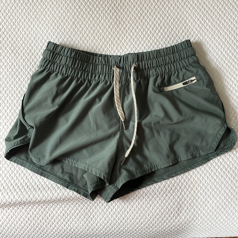 Vuori athletic shorts